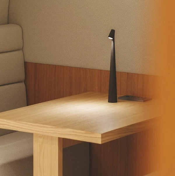 Mesalux - Tragbare Tischleuchte aus Aluminium, 2700 K