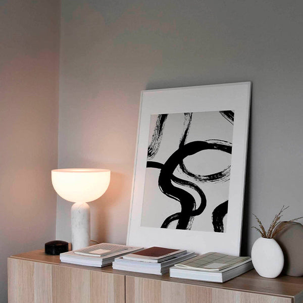 Daenery - Marmor-Tischleuchte mit Acrylschirm