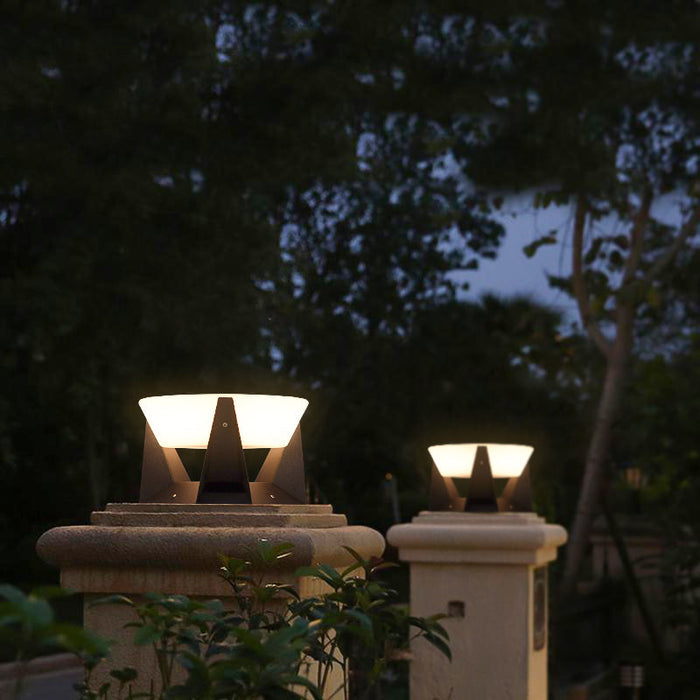 Landinglight - Solar Außenlampe IP65 27×27 cm