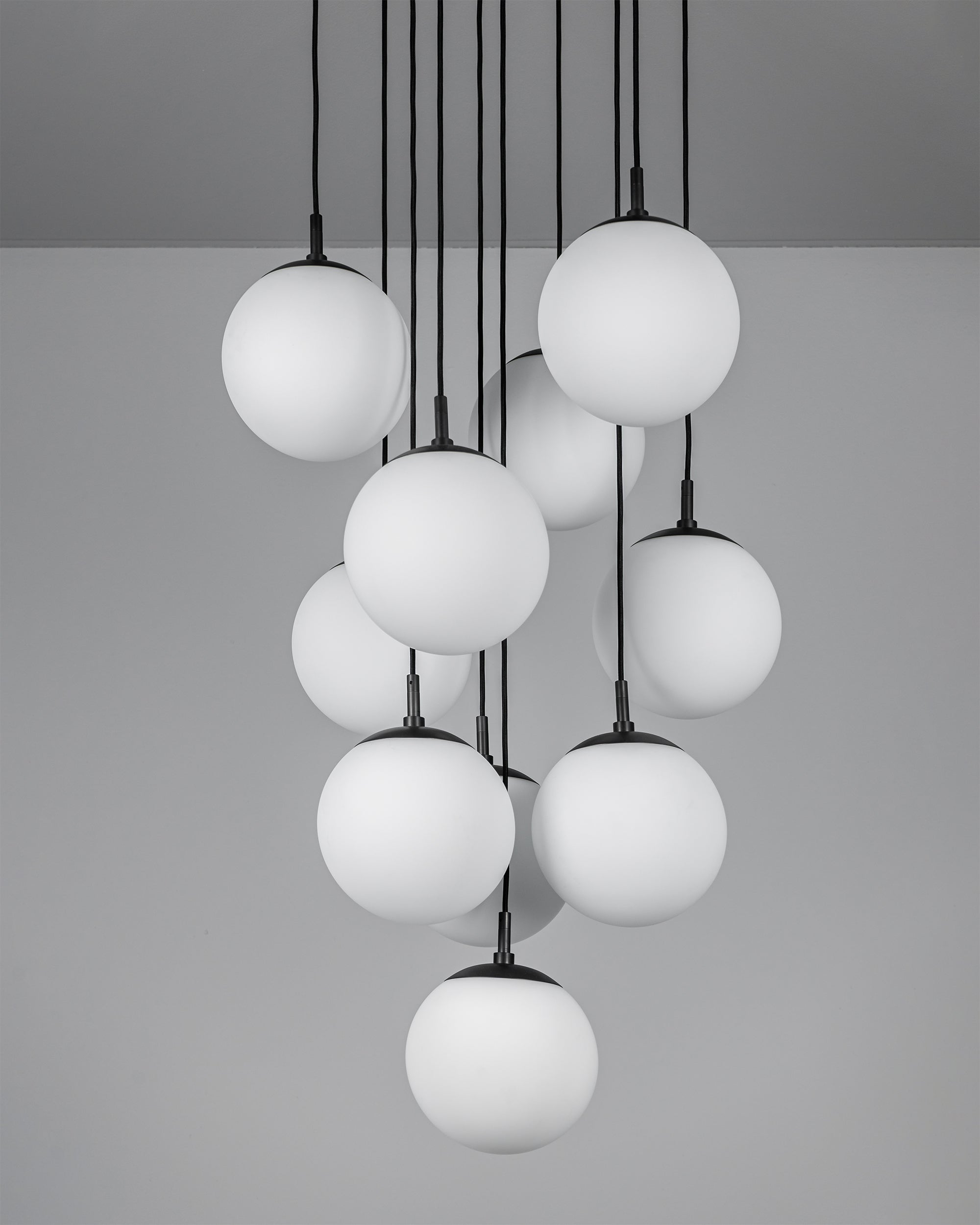 Aurela - Kronleuchter aus Metall und Glas, 10-flammig