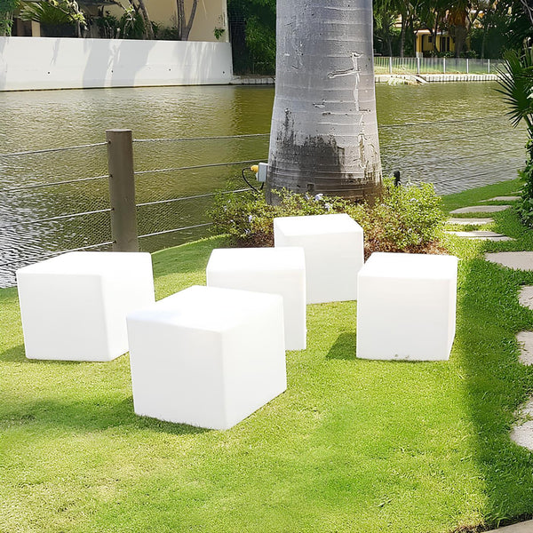 Würfelförmige - LED-Gartenleuchte mit Akku