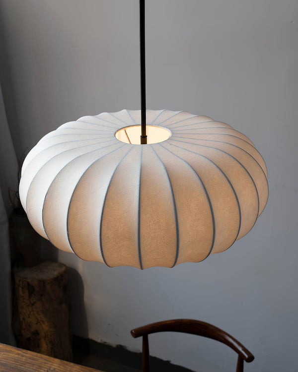 Lumio - Wabi-Sabi-Pendelleuchte aus Stoff und Seide