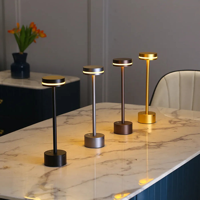 Brix - Tragbare LED-Tischleuchte aus Aluminium, dimmbar