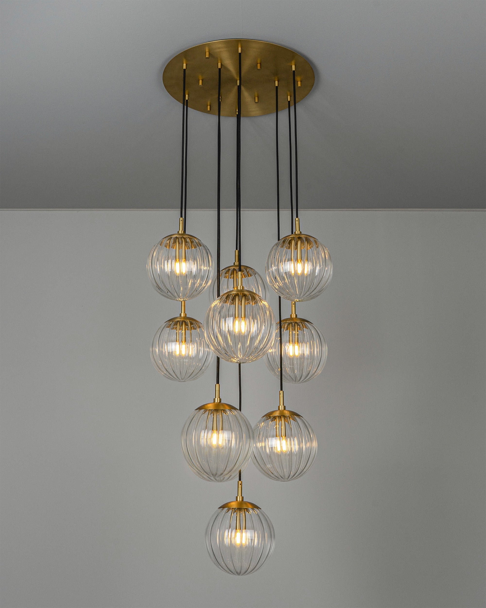 Aurela - Kronleuchter aus Metall und Glas, 10-flammig