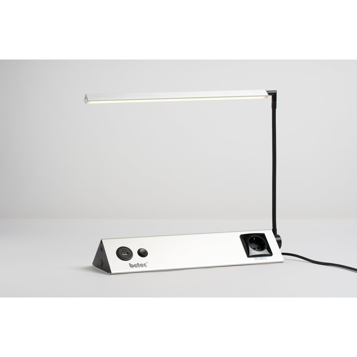 Studeo - 2700K LED-Schreibtischlampe