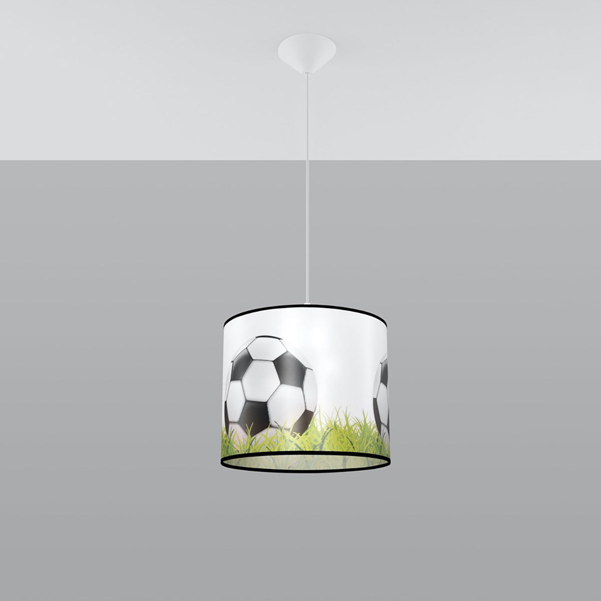 Polara - Kinderzimmer-Hängeleuchte im Fußball-Design