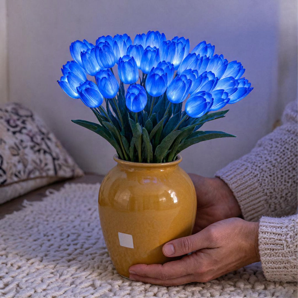 Tulipora – Tulpenförmige LED-Lampe mit 15 Lichtern