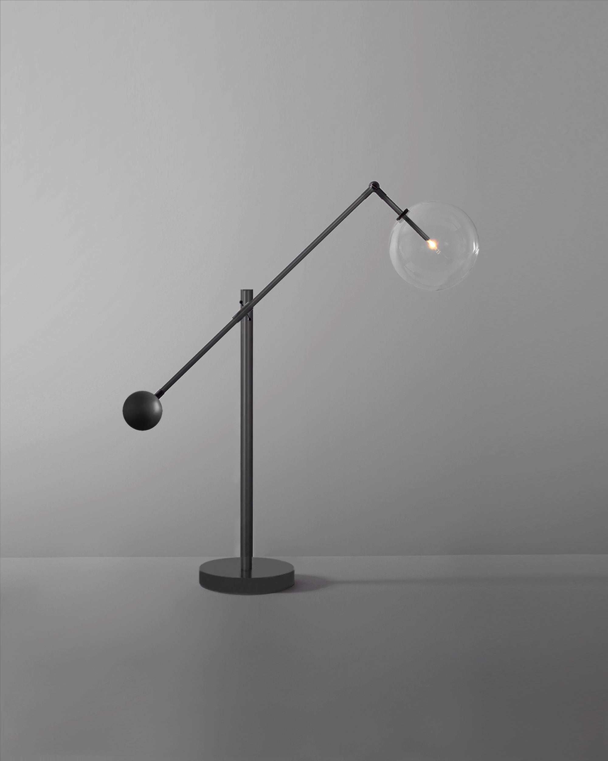 Metall/Glas - Designer-Tischleuchte, Metall/Glas