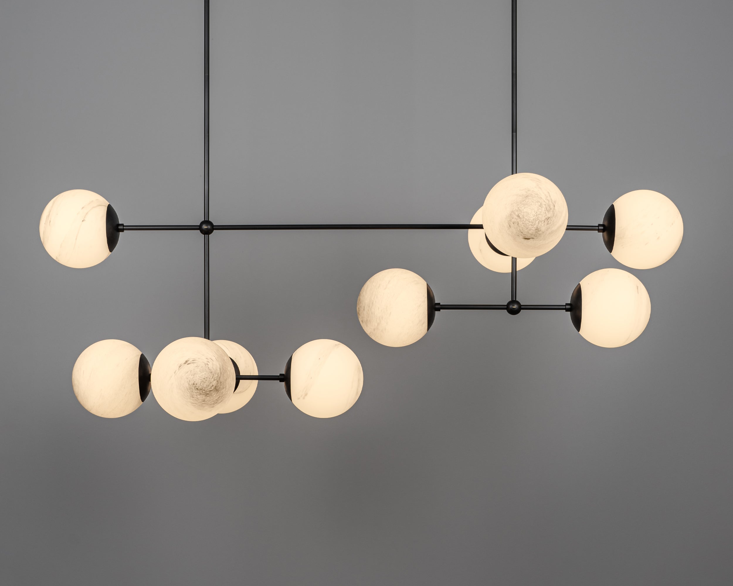 Lineares - Design-Kronleuchter, Metall/Glas