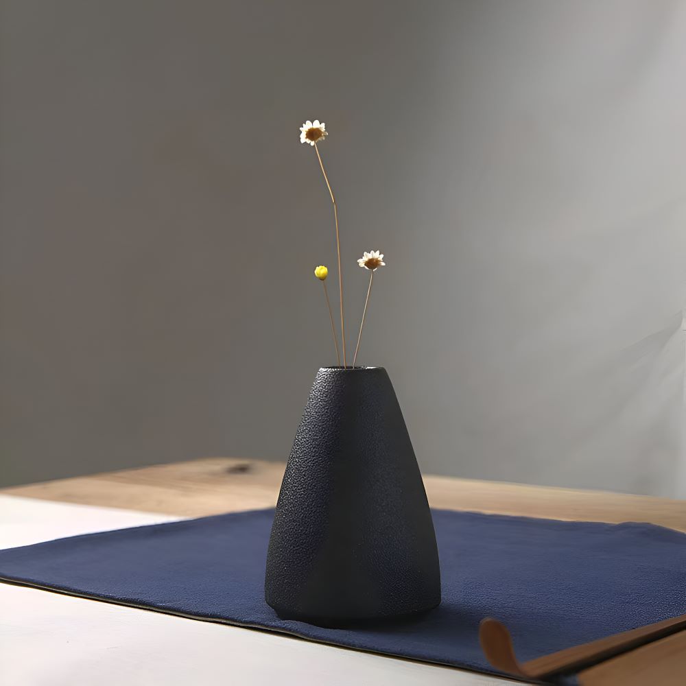 BlackCraft Vase - Ästhetisch Texturierte Keramikvasen für Blumen
