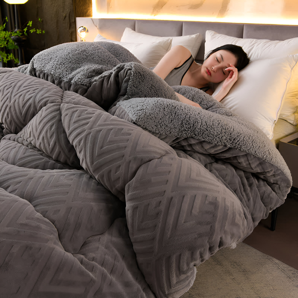 Sherpa - Fleece Bettdecke mit gestepptem Innenfutter