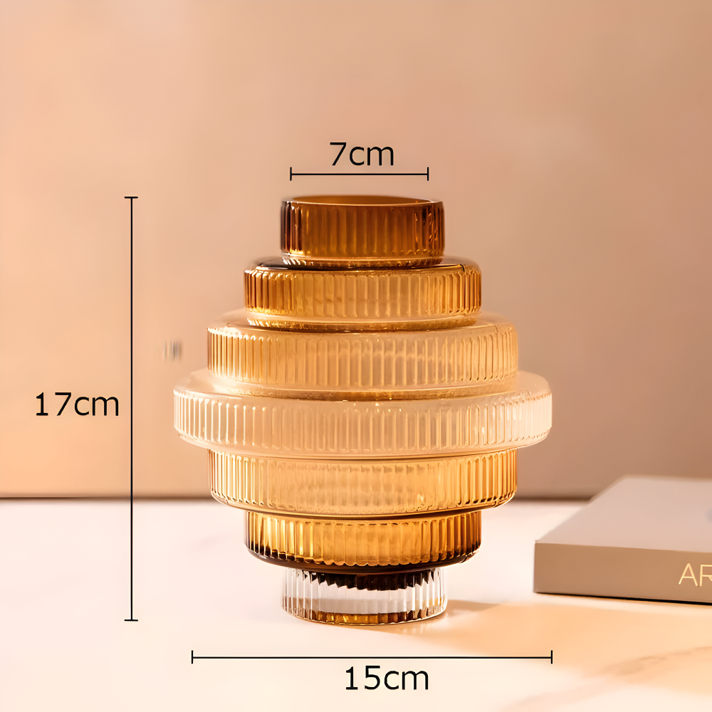 Elegante Amberglas-Vase - Zeitgenössisches Dekorationsstück für stilvolle Wohnräume