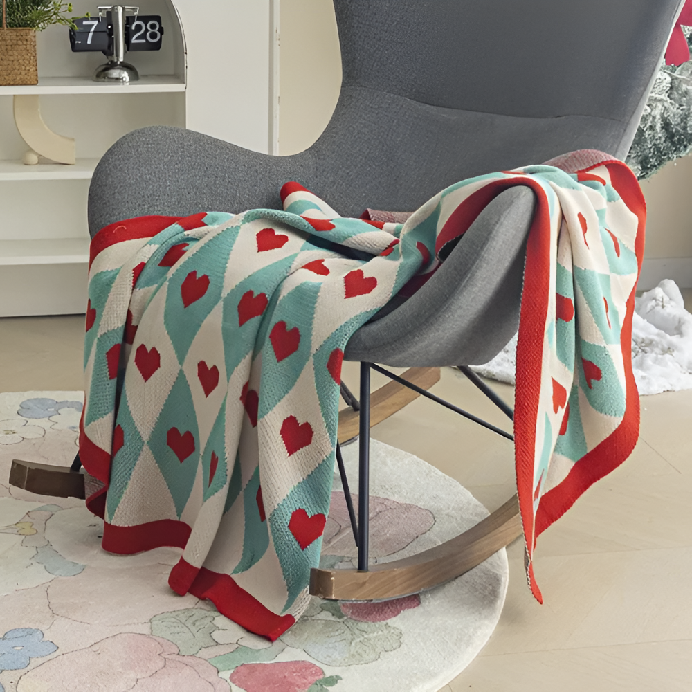 HeartiKnit Plaid - Stilvolle Fleecedecke mit Herzmuster