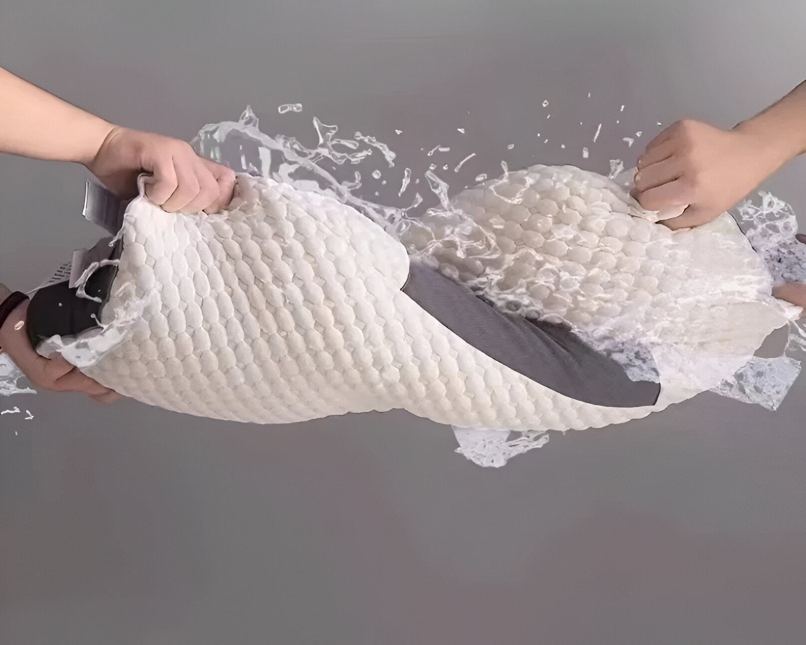PolyePlush - Ergonomisches Nackenkissen für entspannten