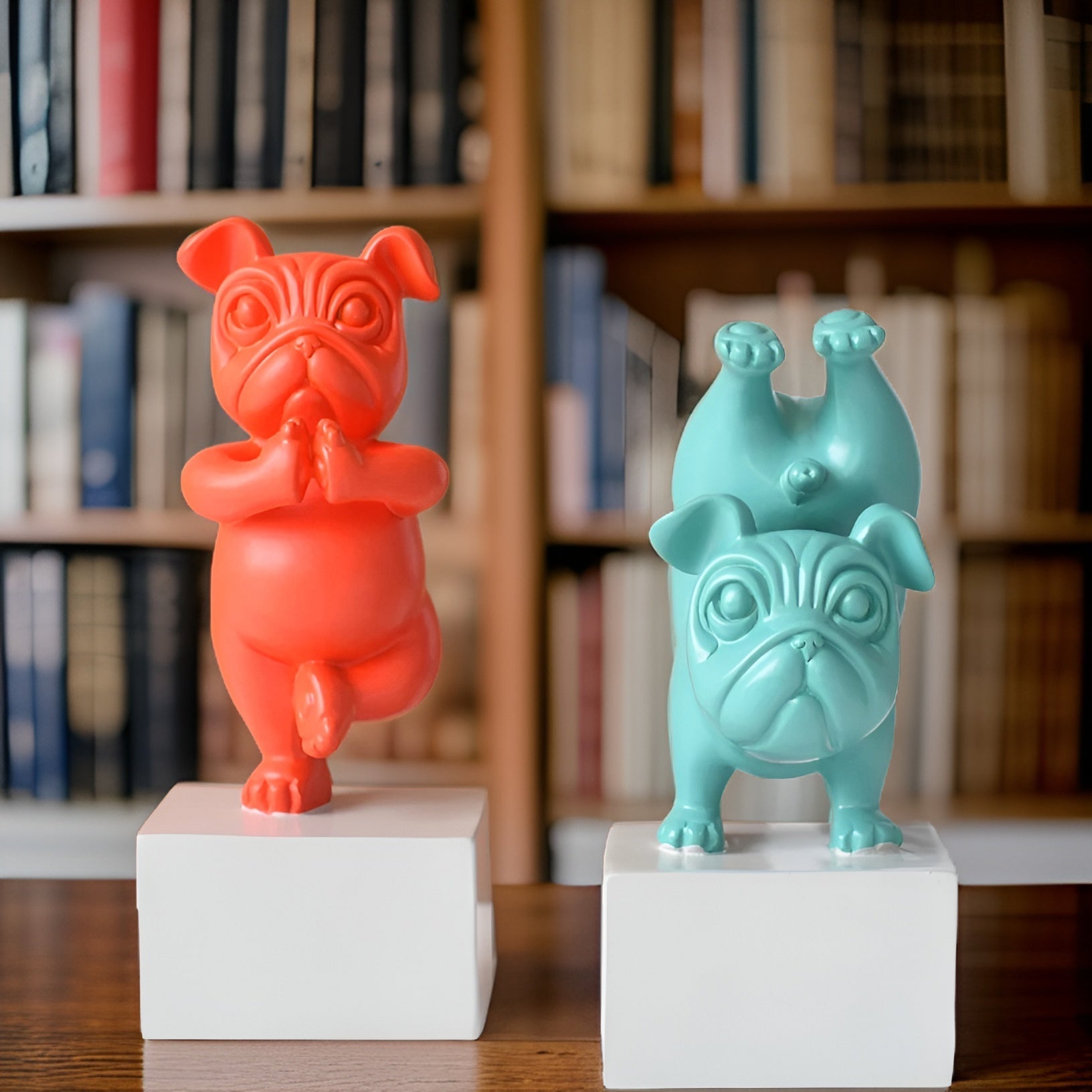 Yoga - Paws - Yoga Bulldogge Figur aus Kunstharz 23–26 cm