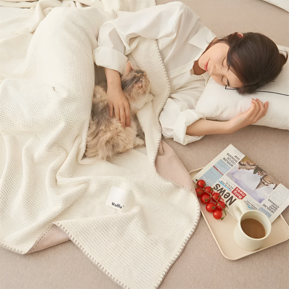 Milky - Waffel Plaid - Doppellagige Fleece Decke aus