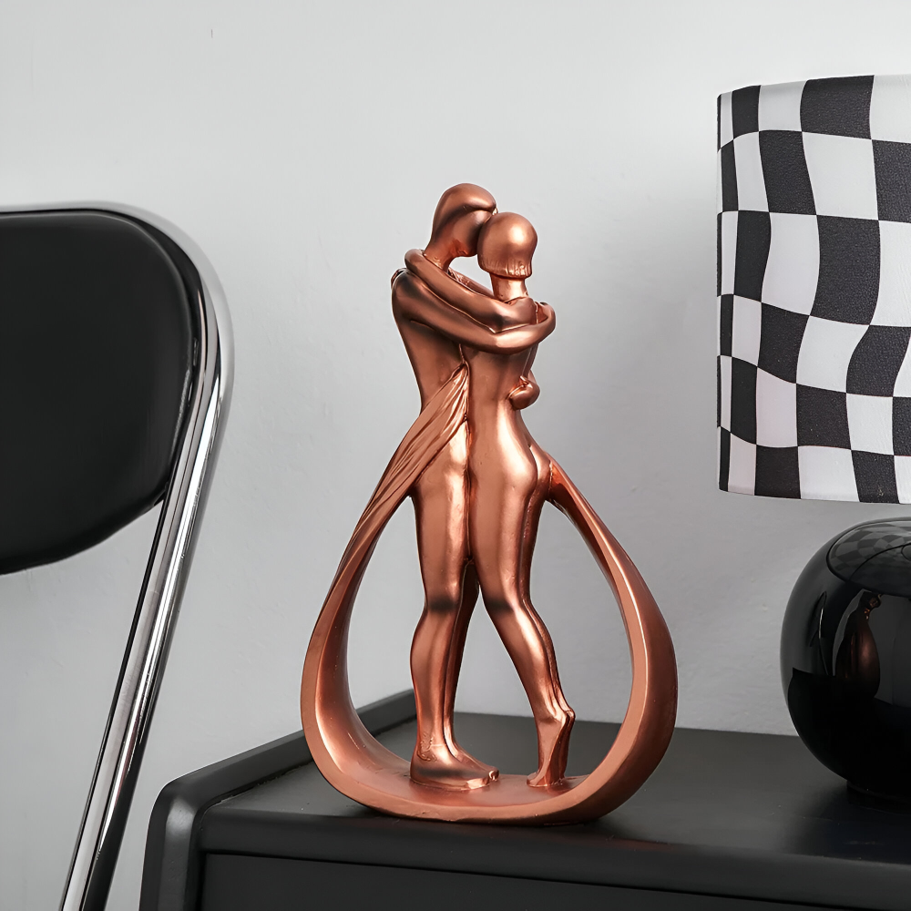 Pärchenfigur - Paar aus Harz rotbronze