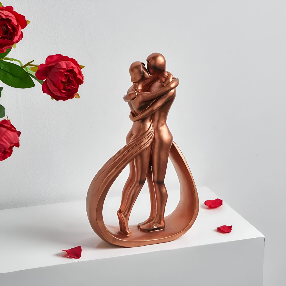 Pärchenfigur - Paar aus Harz rotbronze