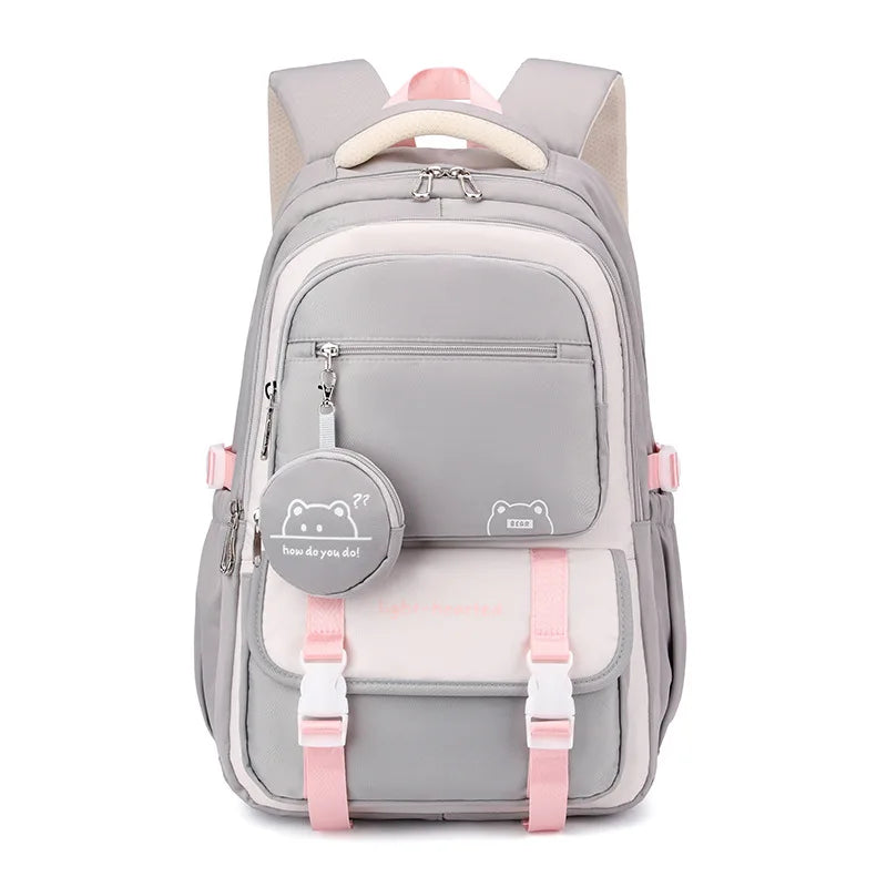 TrekPouch - Rucksack mit mehreren Fächern und abnehmbarer Tasche