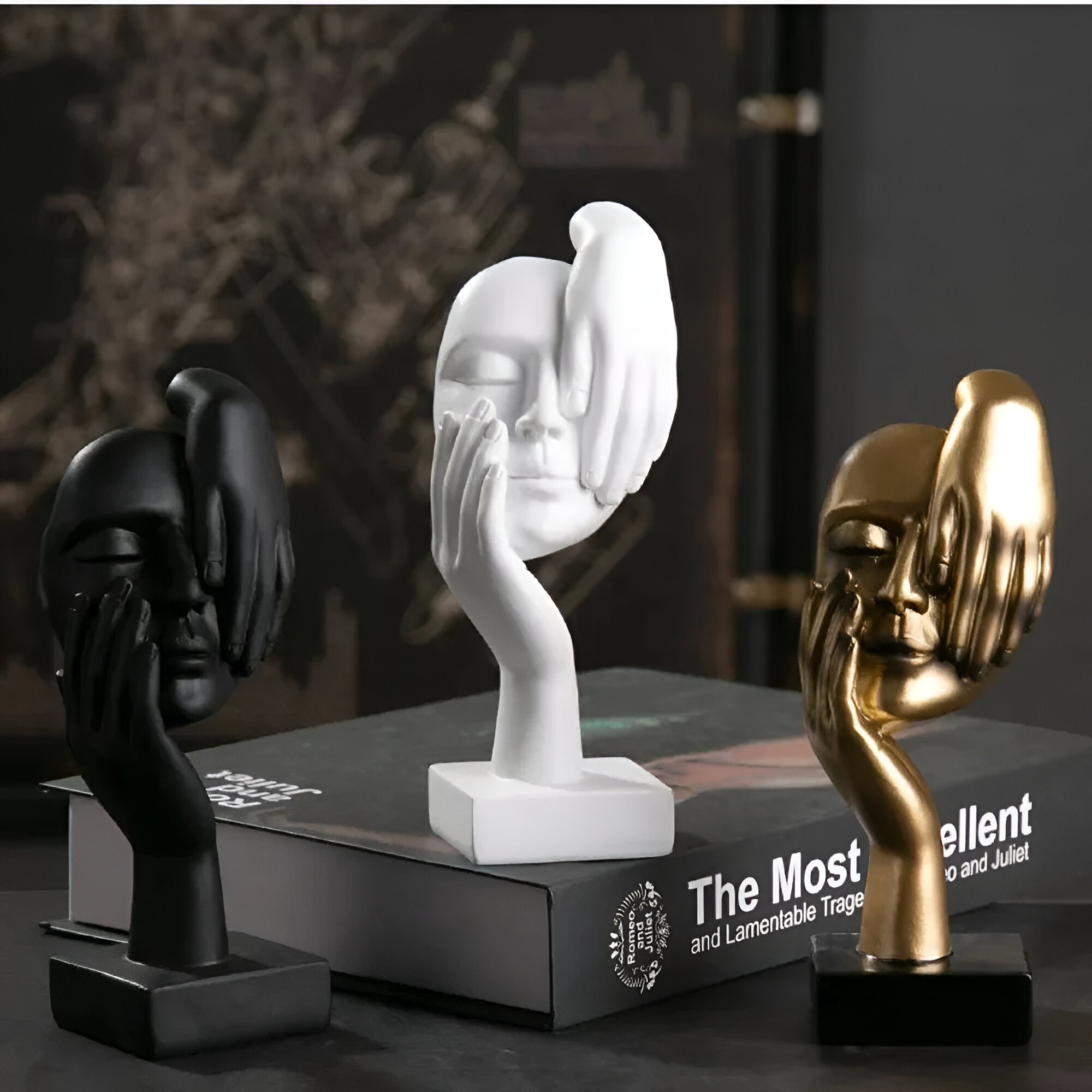 Nordic - Mind - Abstrakte Denker Skulptur aus Harz