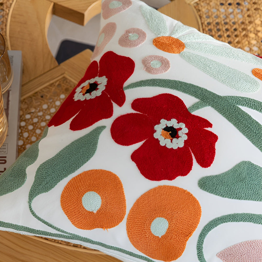 PillowFluff - Plüsch Floral bestickte Kissenabdeckung