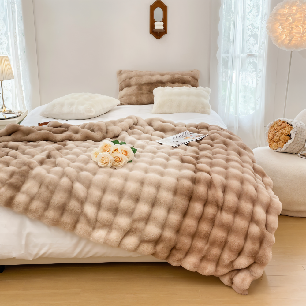 PlushHue - Plaid - Kuscheldecke Kunstfell-Optik superweich &