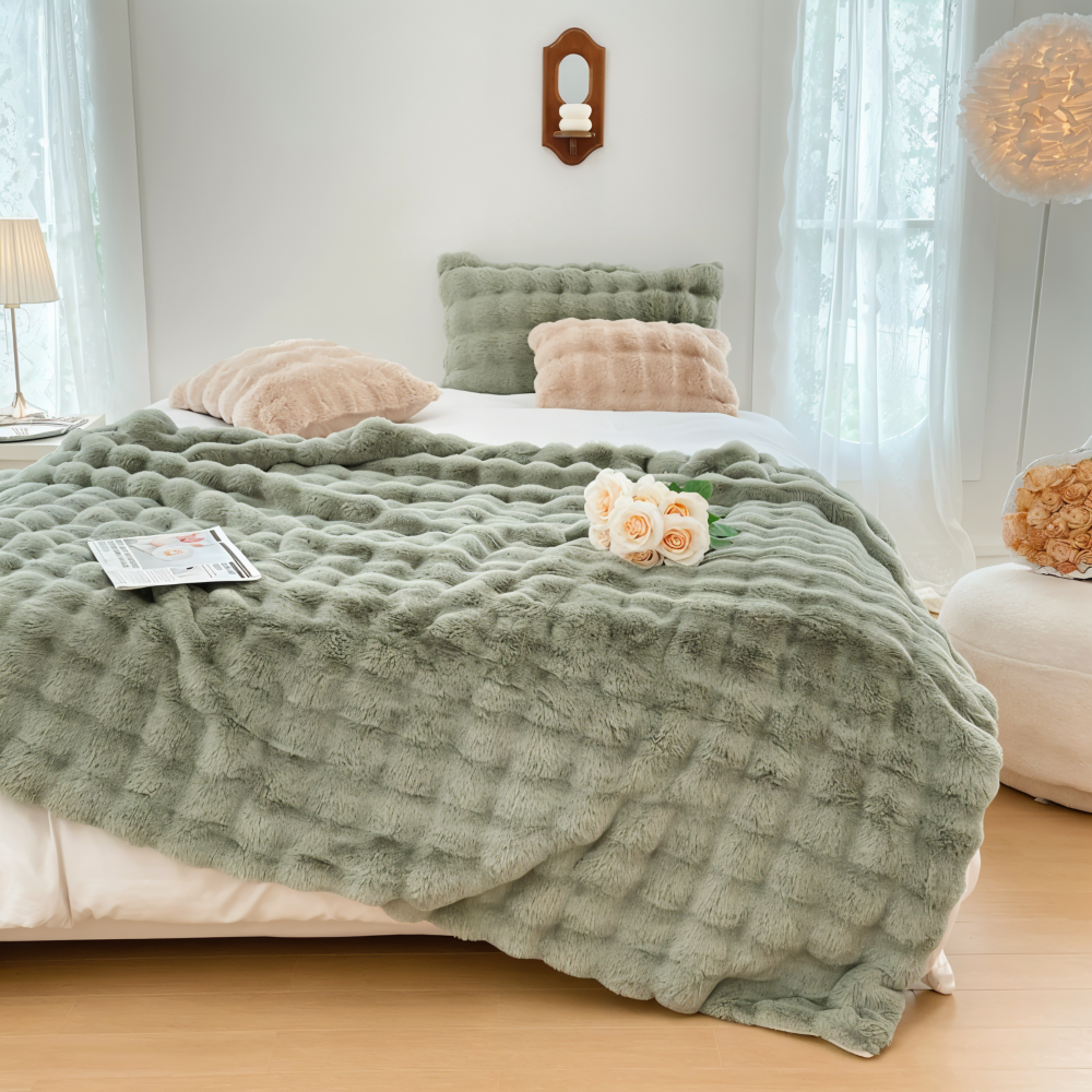 PlushHue - Plaid - Kuscheldecke Kunstfell-Optik superweich &