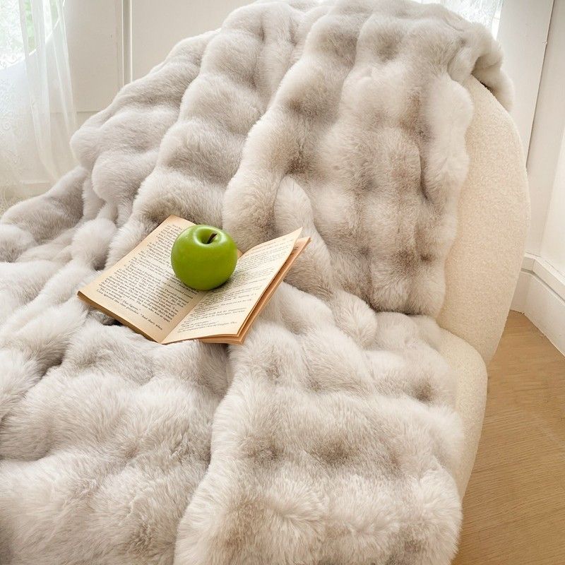 PlushHue - Plaid - Kuscheldecke Kunstfell-Optik superweich &