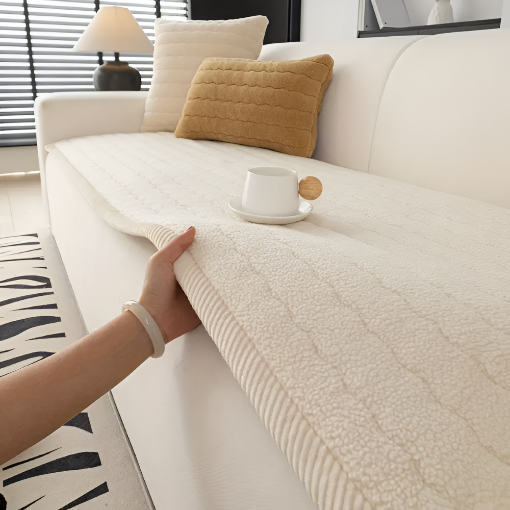 PolyesPlush - Weicher, Rutschfester und Haustierfreundlicher Sofa Cover