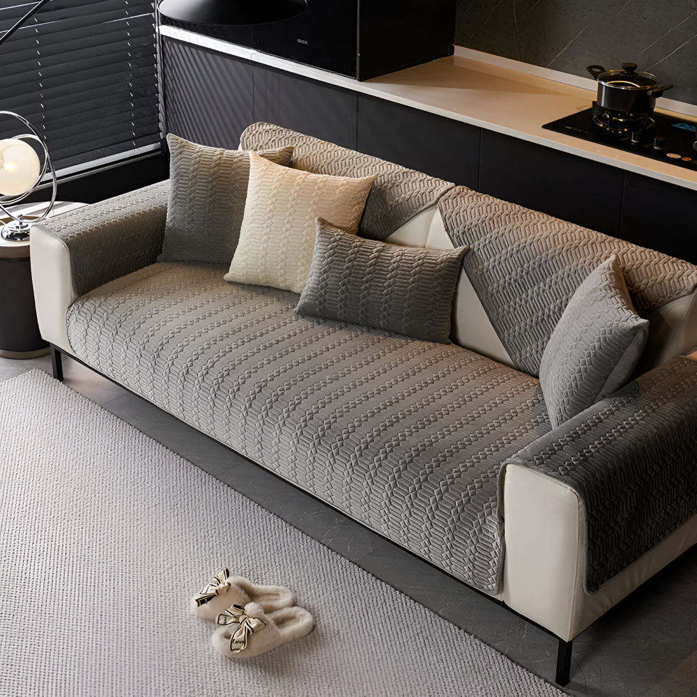 Premium Plüschsamt Sofabezug - Stilvoller Schwarzer Sofabezug mit Anti-Rutsch Beschichtung & Geometrisches Muster