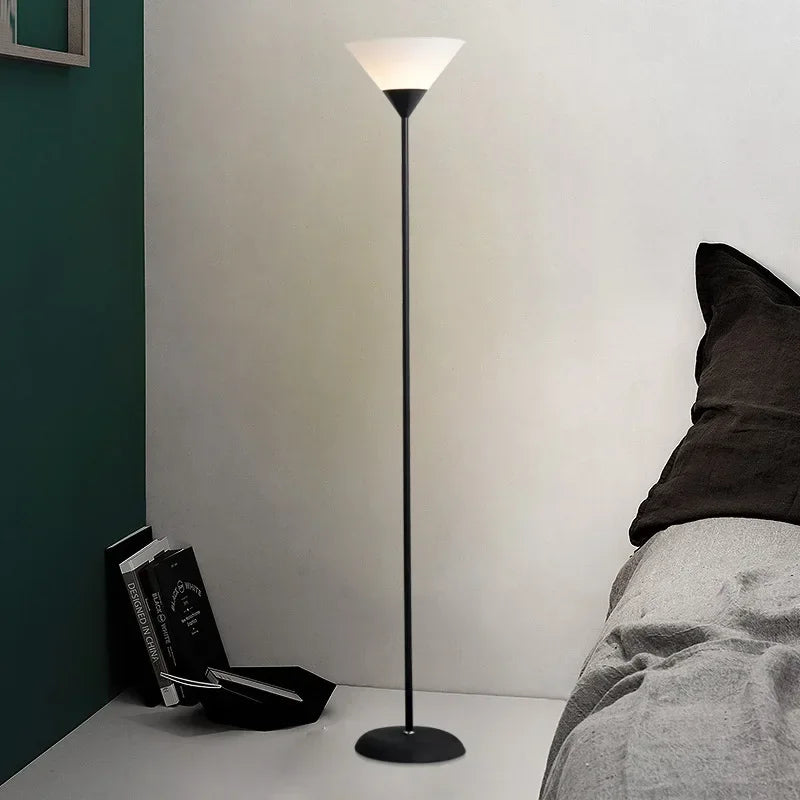 LumiArc - minimalistische LED-Stehleuchte