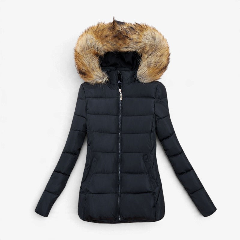 Frostelle - Steppjacke mit Kunstfellkapuze und taillierter Passform