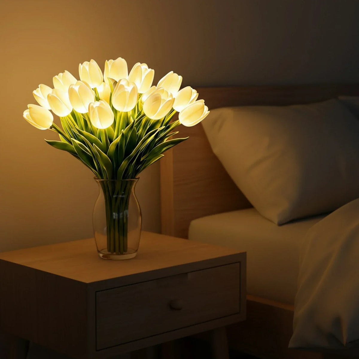 Tulipora – Tulpenförmige LED-Lampe mit 15 Lichtern