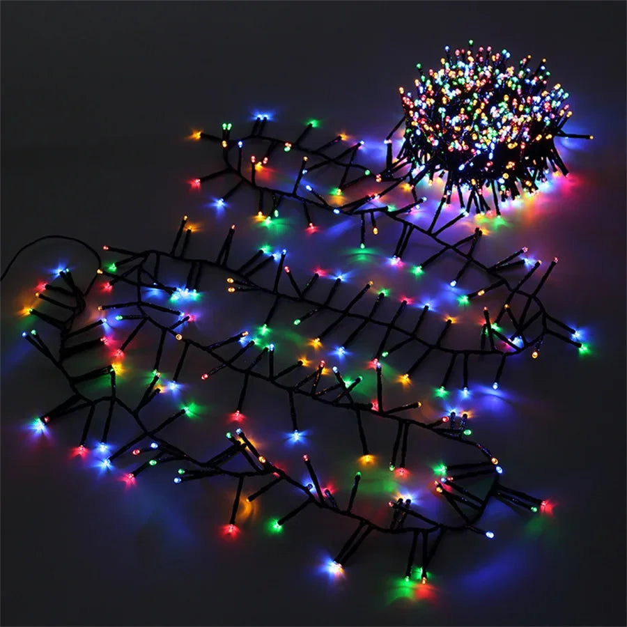Sparkla - 25 m lange Lichterkette mit 2000 warmweißen LEDs