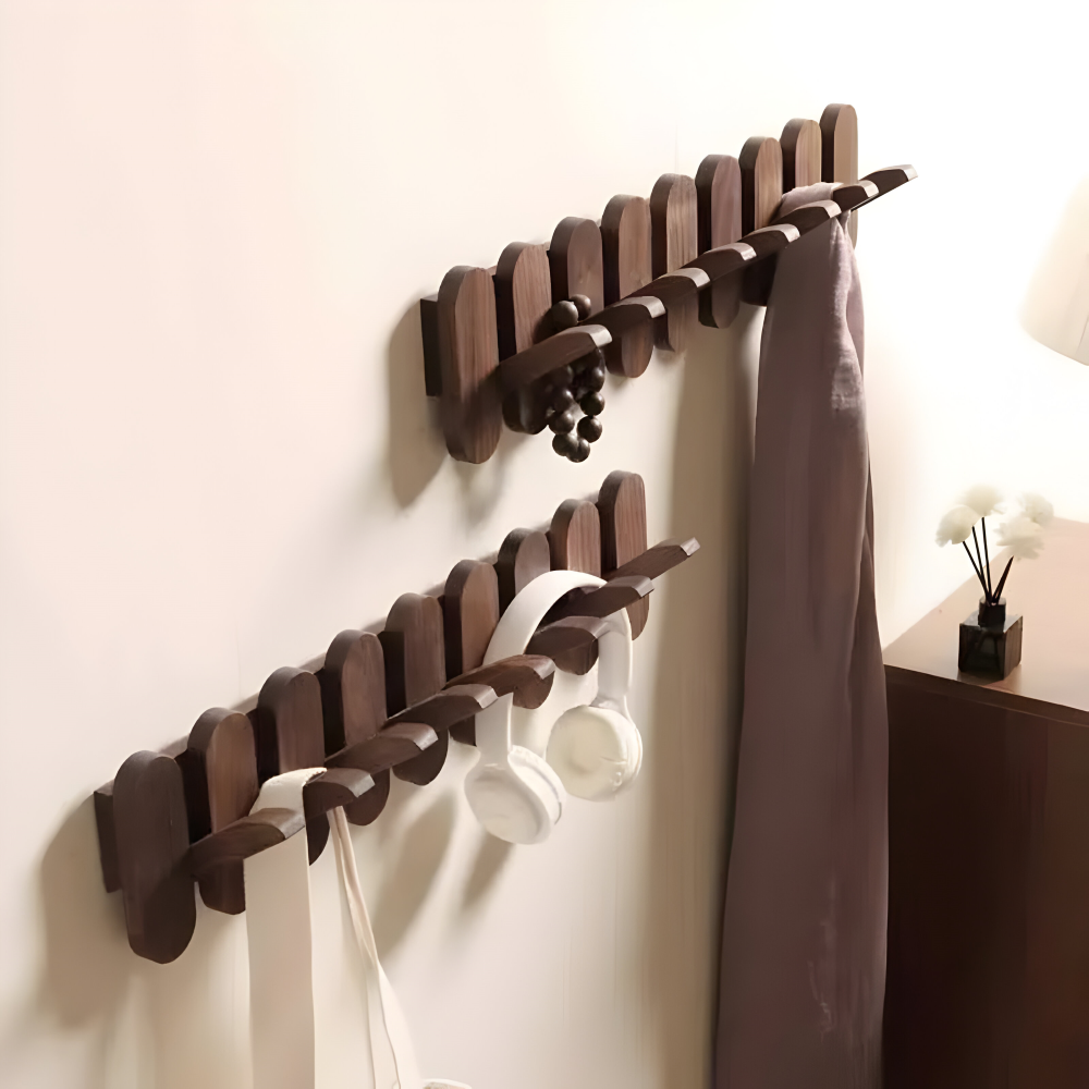 Wandgarderobe - Walnussholz