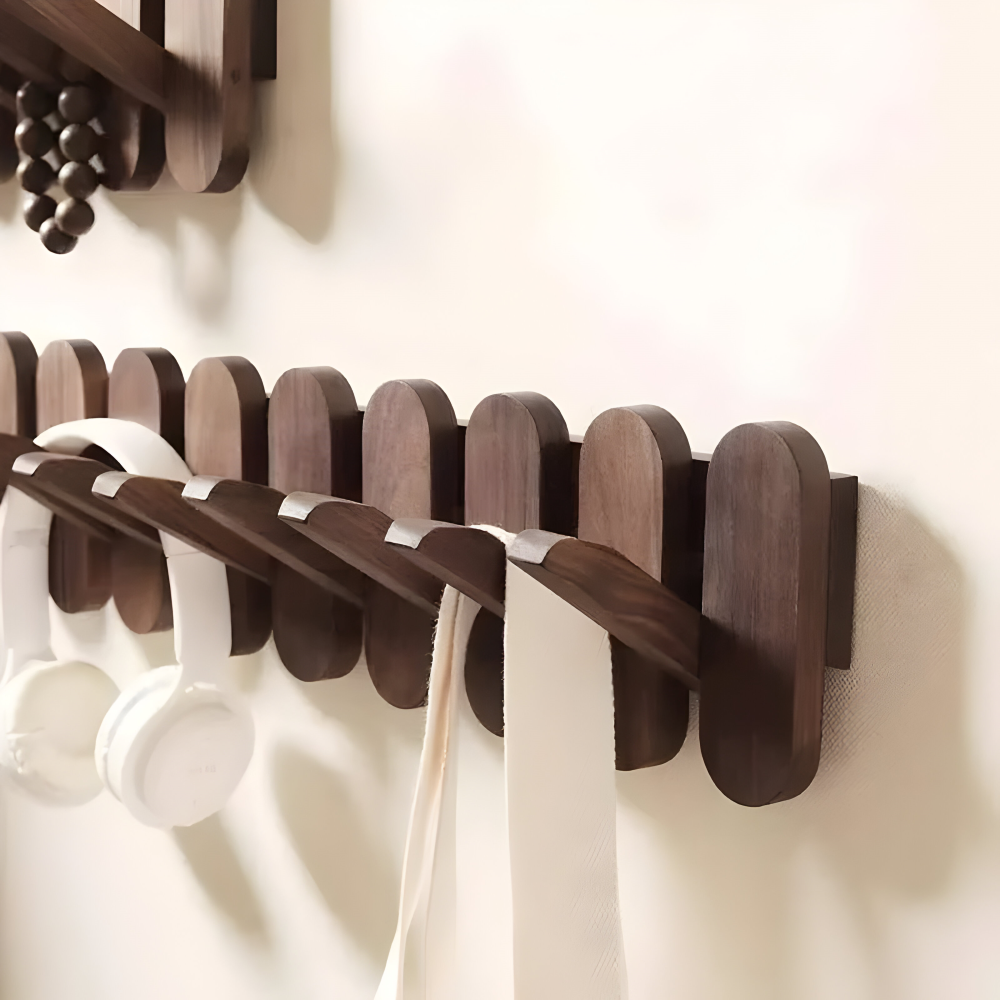 Wandgarderobe - Walnussholz
