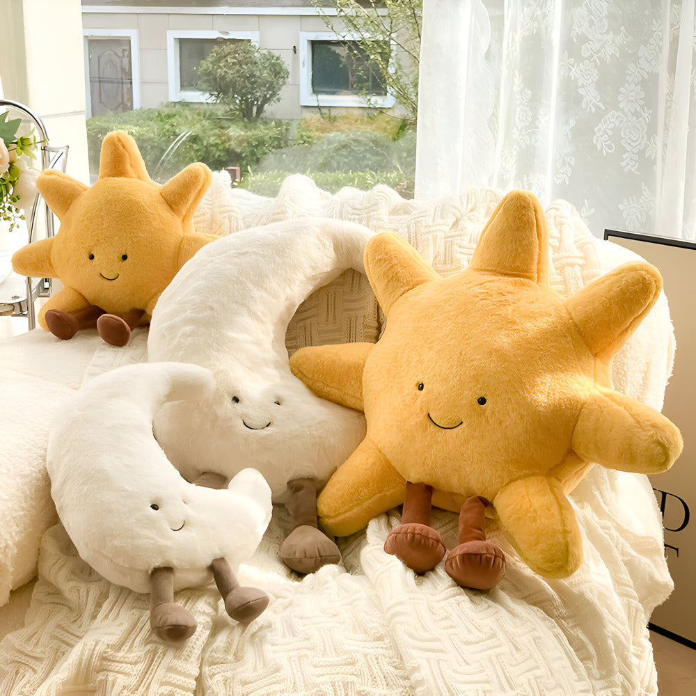 Himmlische Träume: Sonnen- und Mond-Dekokissen