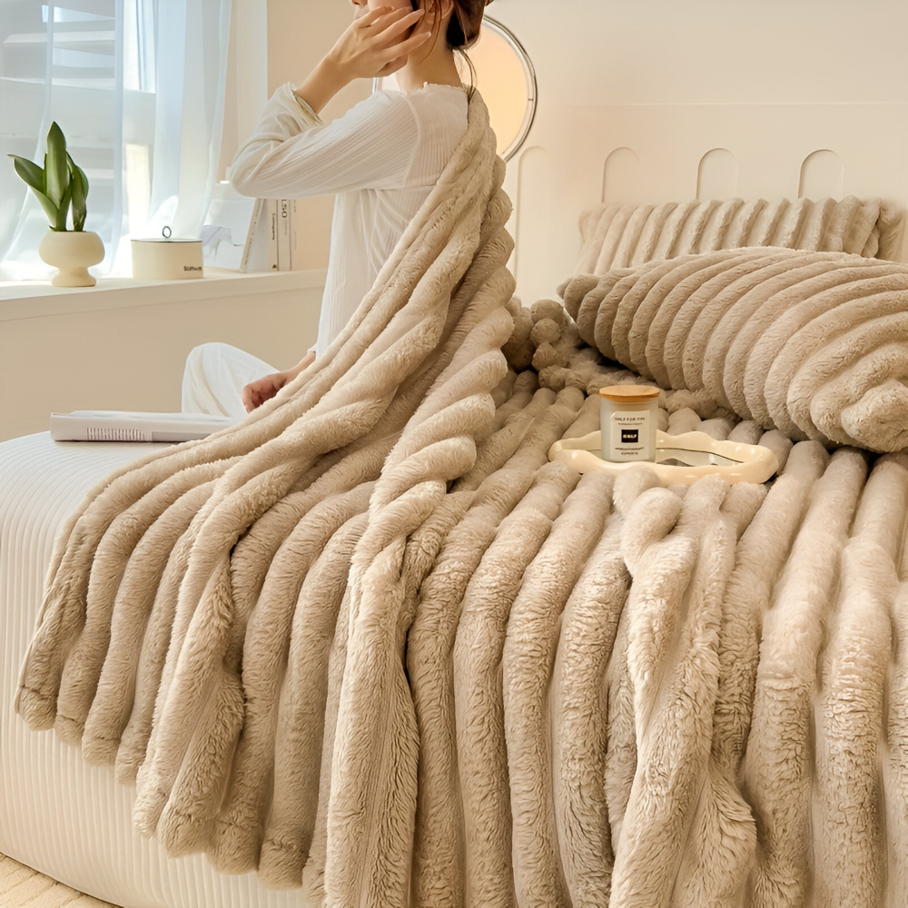Fleece - Kuscheldecke gestreift aus Polyester