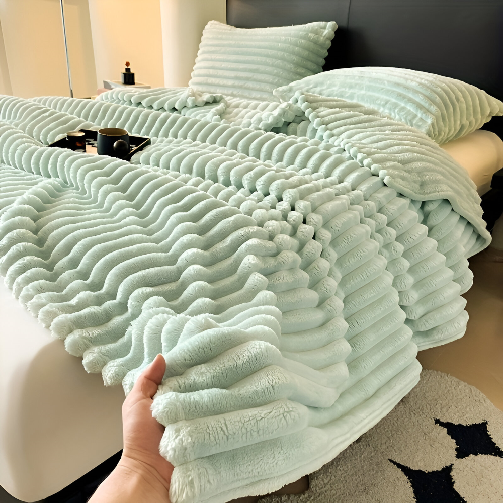 Fleece - Kuscheldecke gestreift aus Polyester