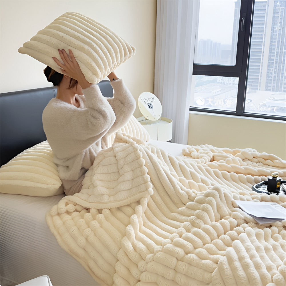 Fleece - Kuscheldecke gestreift aus Polyester