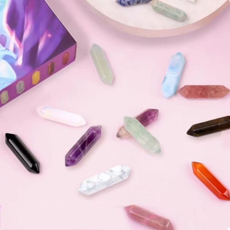 CrystalHaven - Adventskalender mit Kristallen und nummerierten Fächern