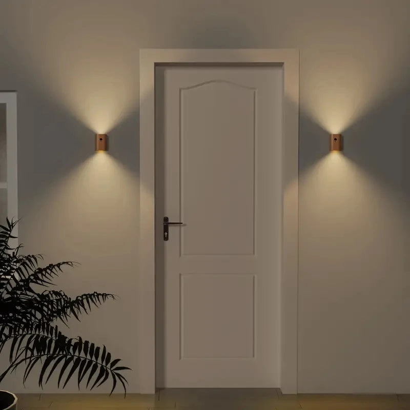 LumiHout - Wandlampe Holz mit Bewegungsmelder, Up & Down LED