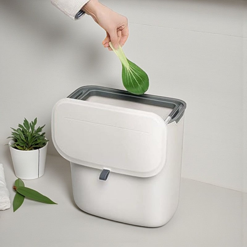 Kompakter und praktischer Küchenabfallbehälter für einfache und hygienische Reinigung