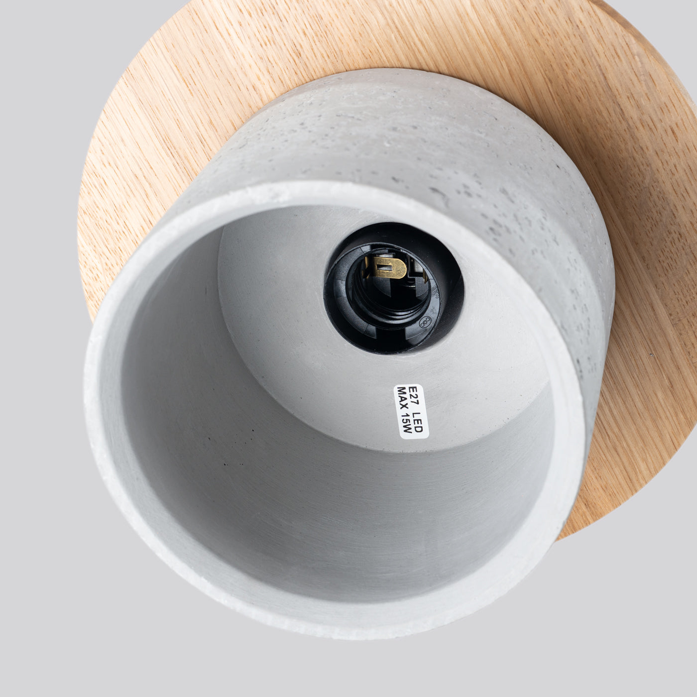 Plafona - Pendelleuchte aus Beton und Holz, Fassung E27