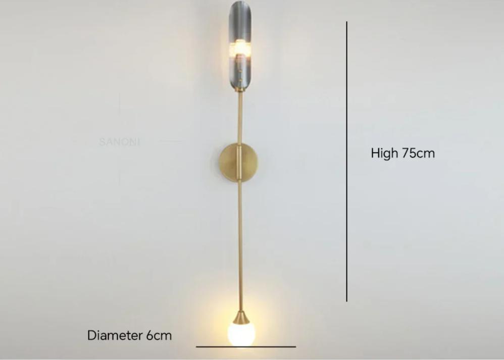 Lateralis - Goldene Wandleuchte mit klarem Glasschirm und