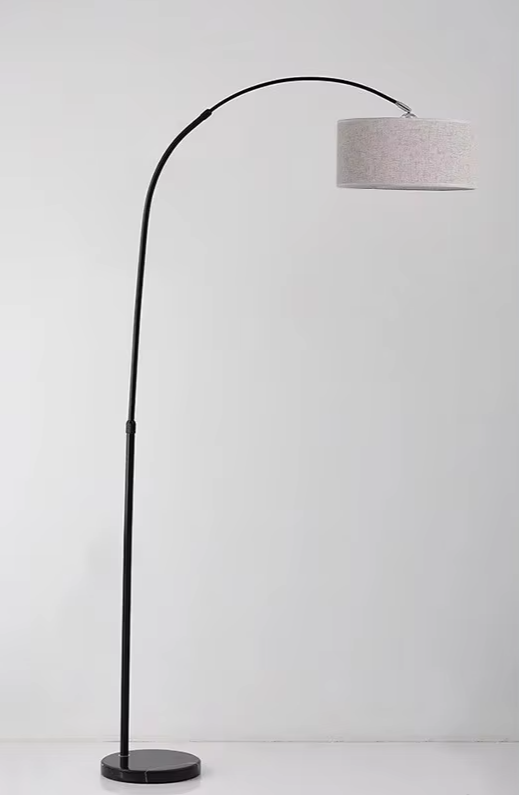 Torcia - Stehleuchte aus Aluminium mit Stoffschirm