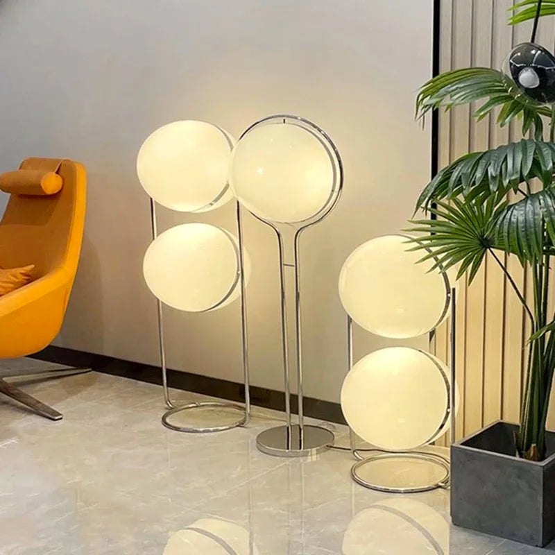 Taliara - Art-déco-LED-Kugel-Stehleuchte mit Marmorsockel