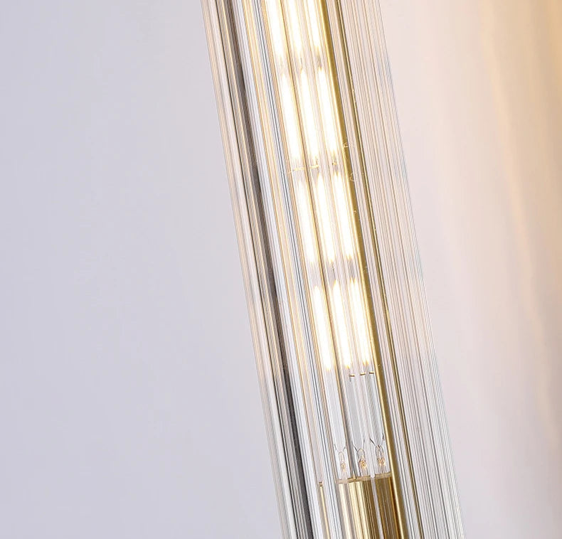Mureto - Goldene Wandleuchte mit klarem Glasschirm und