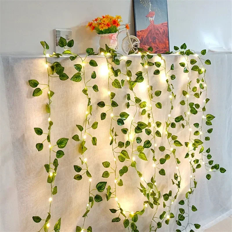 Ketta - Solarbetriebene Lichterkette mit Blumen und Blättern