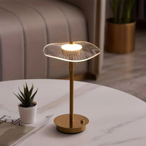 Studio - Moderne LED-Tischleuchte für Schlafzimmer &